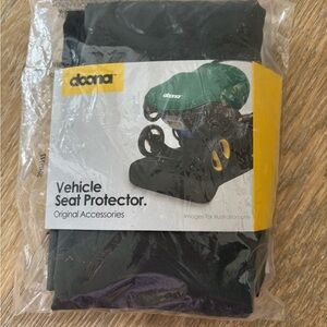 Doona Vehicle Seat Protector new